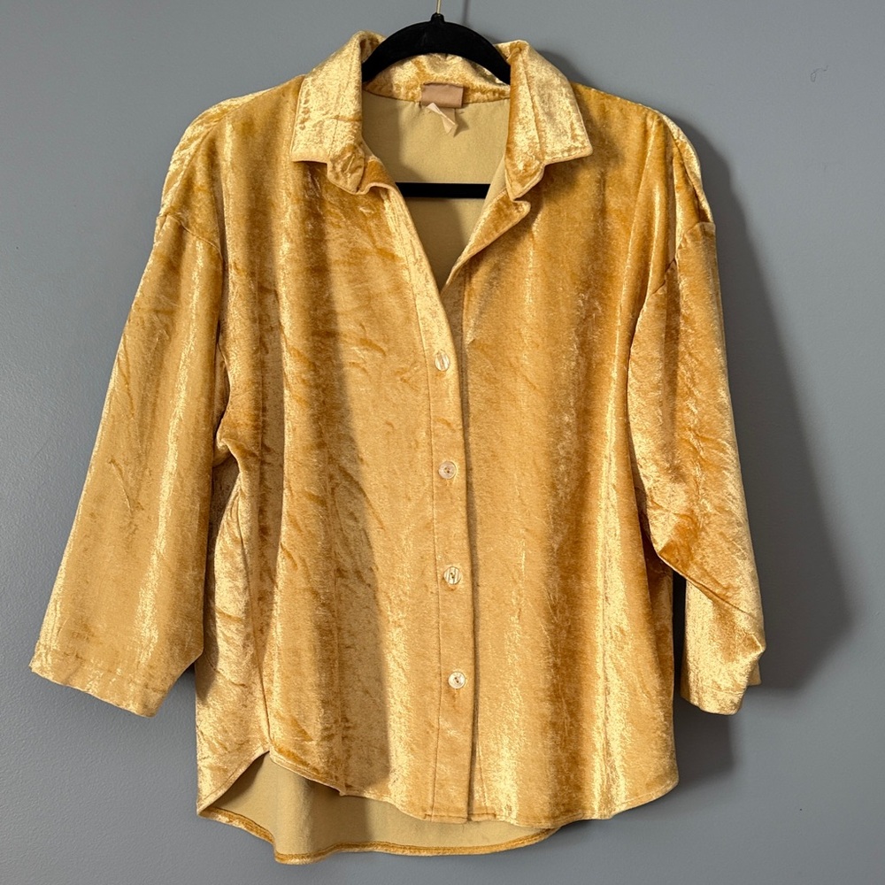 Vintage Gold Velvet Women's Top/Blouse Layering Piece Size Large Made in the USA